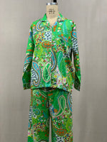 Load image into Gallery viewer, Tunic Top w/ Drawstring Pants - Holiday Green Paisley
